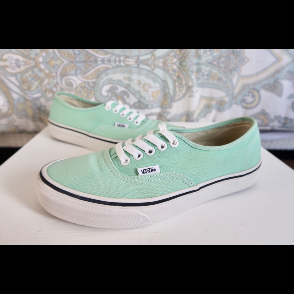 EUC Beach Glass/ True White Unisex Vans sneakers.